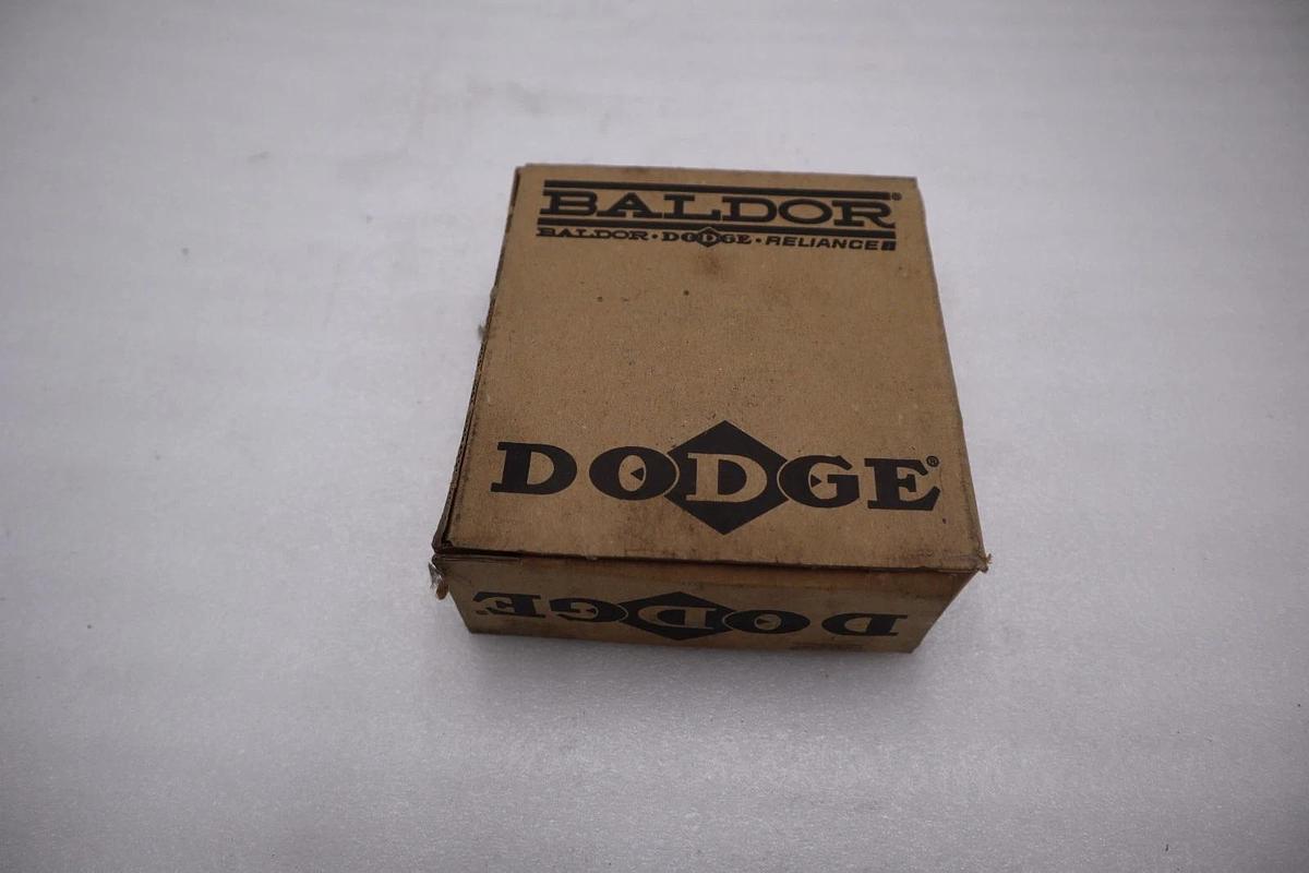 NEW IN BOX DODGE 123173 1-1/4" DIA 4 BOLT FLANGE BEARING STOCK H336A
