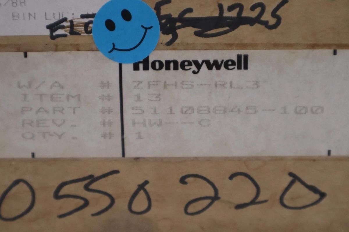 Used NEW IN BOX Honeywell 51108845-100 Eech PWA Trend Pen Term STOCK G199