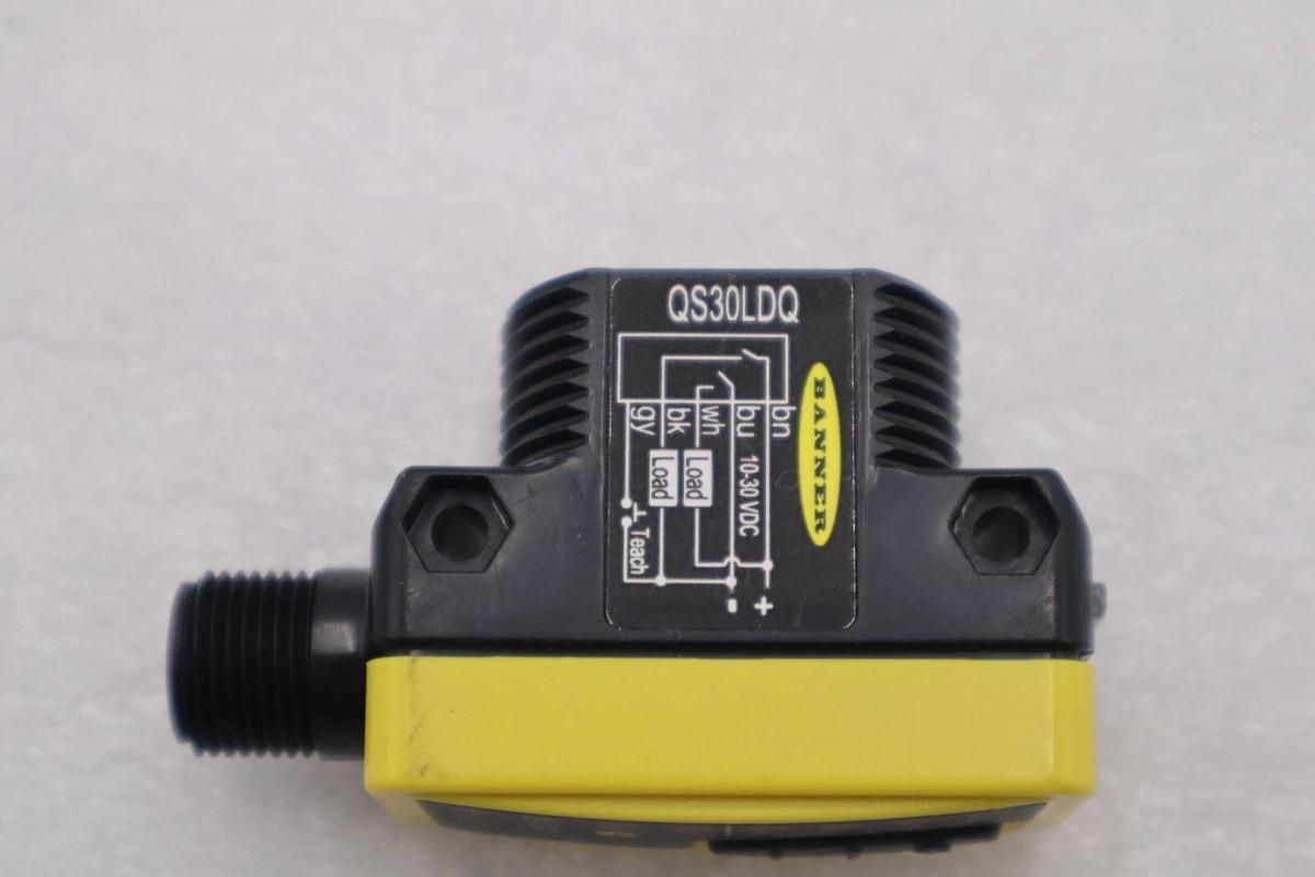 New Banner Engineering QS30LDQ Long Range Sensor STOCK L-359C