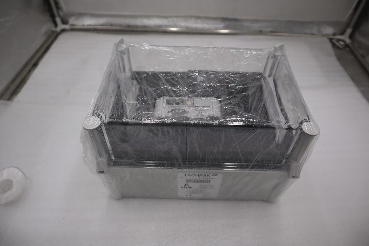 Used NEW OPEN BOX A.I.TEK T77530-40 TACHPAK 30 TACHOMETER STOCK G686