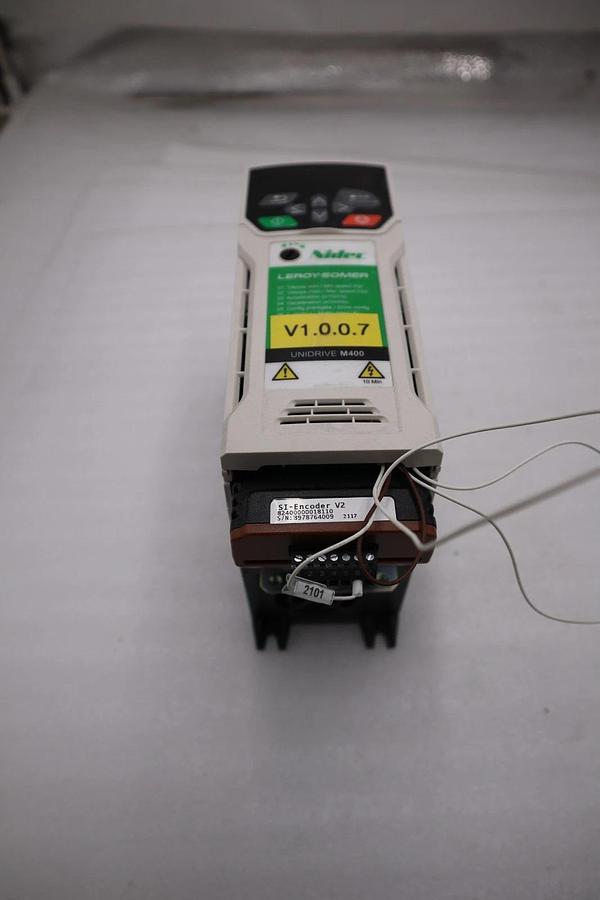 Used Control Techniques M40002200075A/ M400-022 00075A DRIVE UNIDRIVE M400 2 HP H1035