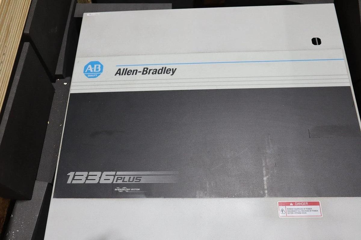 Used Allen Bradley Drive Enclosure 1336S-B015-AF-EN5 W/ 1336S DRIVE COMPONENTS S-634