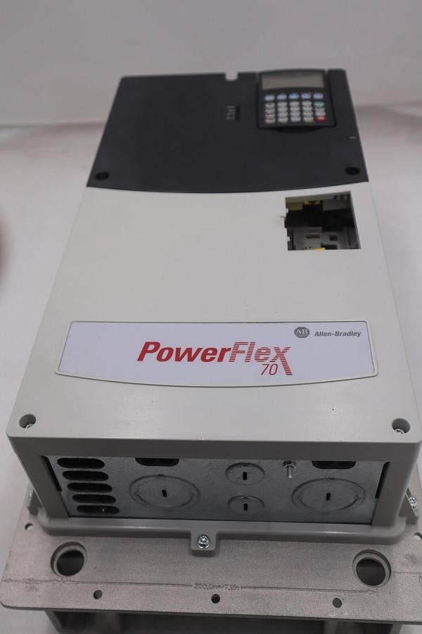 Used ALLEN BRADLEY 20AD052A3AYNANC0 40 HP POWERFLEX 70 DRIVE VFD NEW STOCK 4497