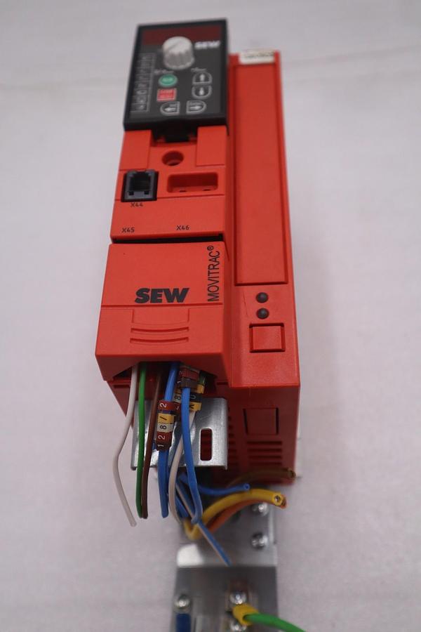 Used SEW Eurodrive MC07B0015-5A3-4-S0 MOVITRAC B STOCK H-800C