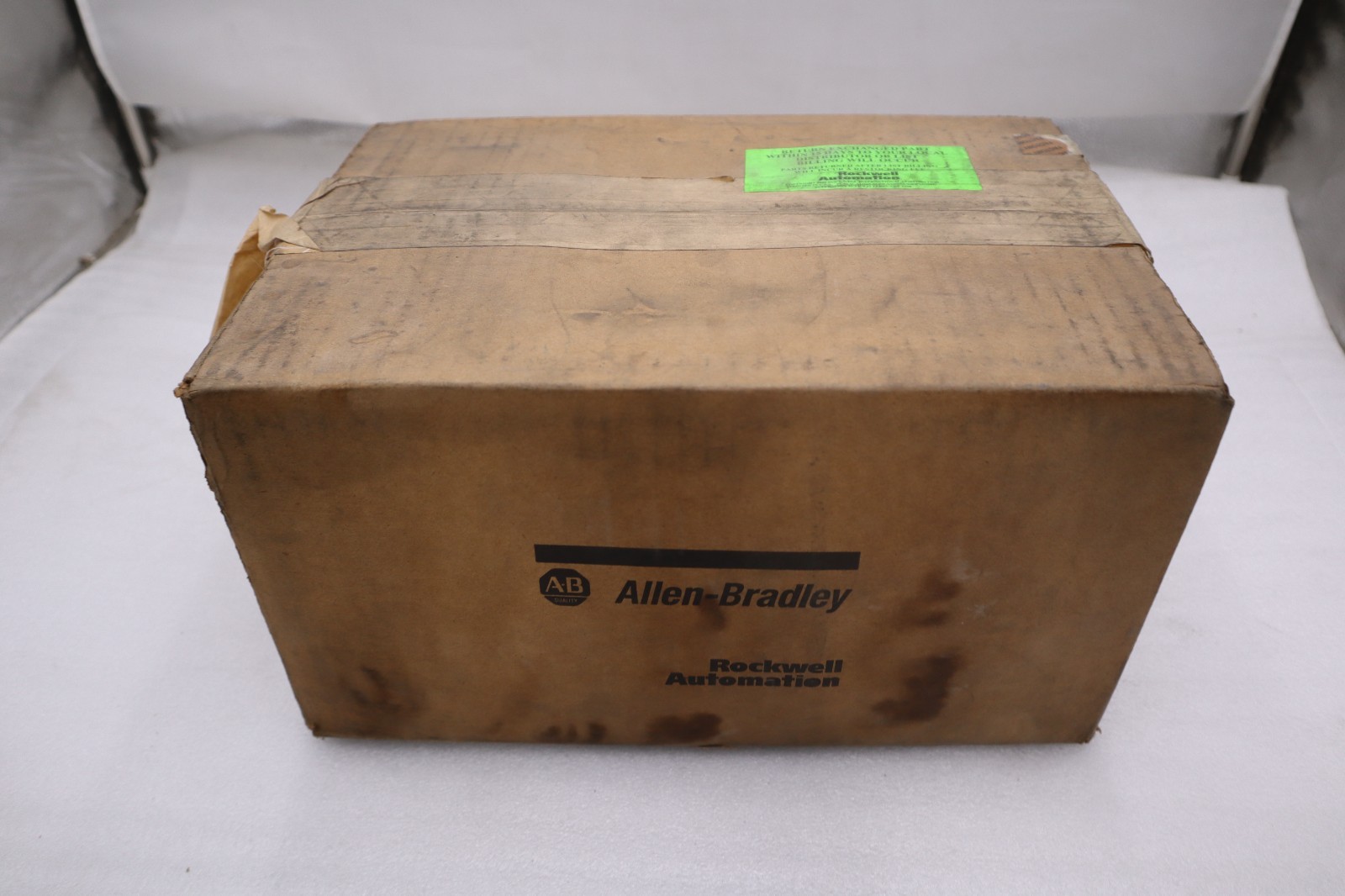 Used 2711-B6C10 AB Factory Refurbished Allen Bradley Panelview 600 2711B6C10 #SGF-12
