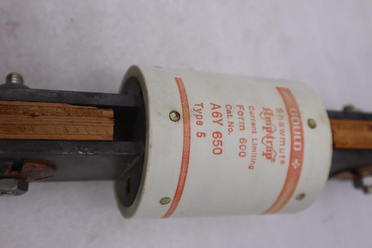 SHAWMUT A6Y6505/ A6Y650-5 DC FUSE 500V 650A A6Y TYPE 5 - STOCK 5802A
