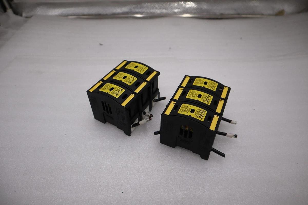 Used LOT OF SIX - BUSS JTN60030 Fuse Holder 0-30A 600VAC STOCK H1733