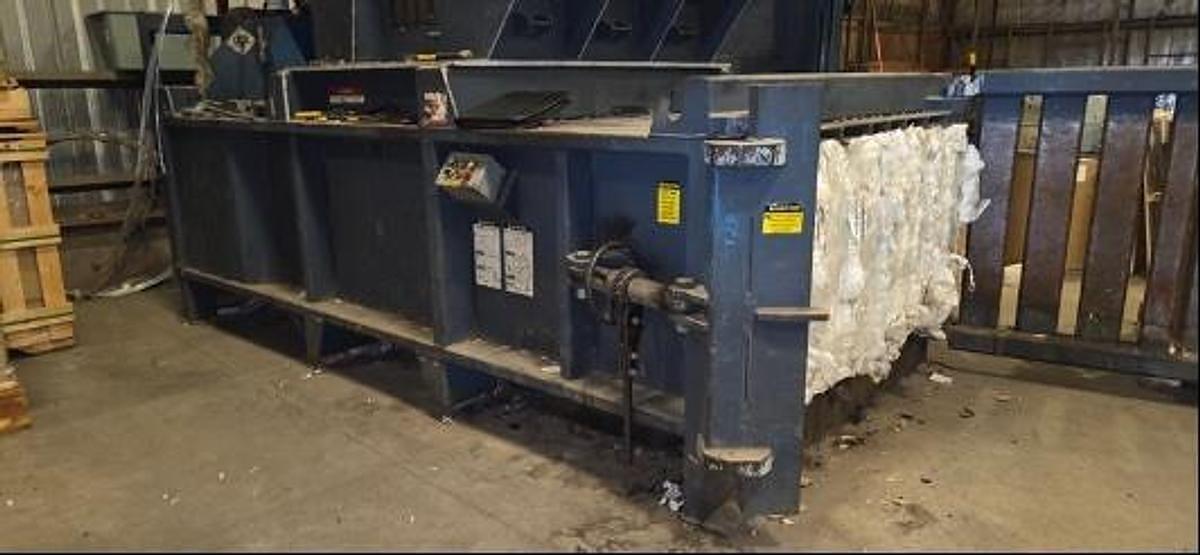 Used EXCEL EX-60 CLOSED DOOR BALER 20HP DUAL 6" CYLINDER WITH VIDEO