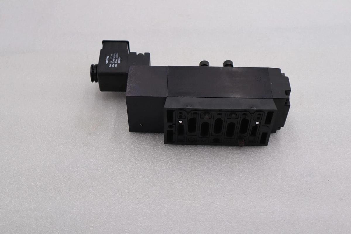 Used NEW Parker h2ewxbbl49b Solenoid Valve STOCK L-541