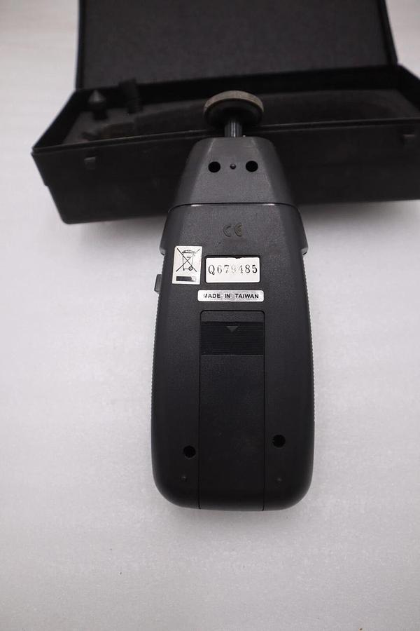 Used NEW EXTECH 461891 Tachometer +/-0.05% RPM Acc LCD STOCK H922