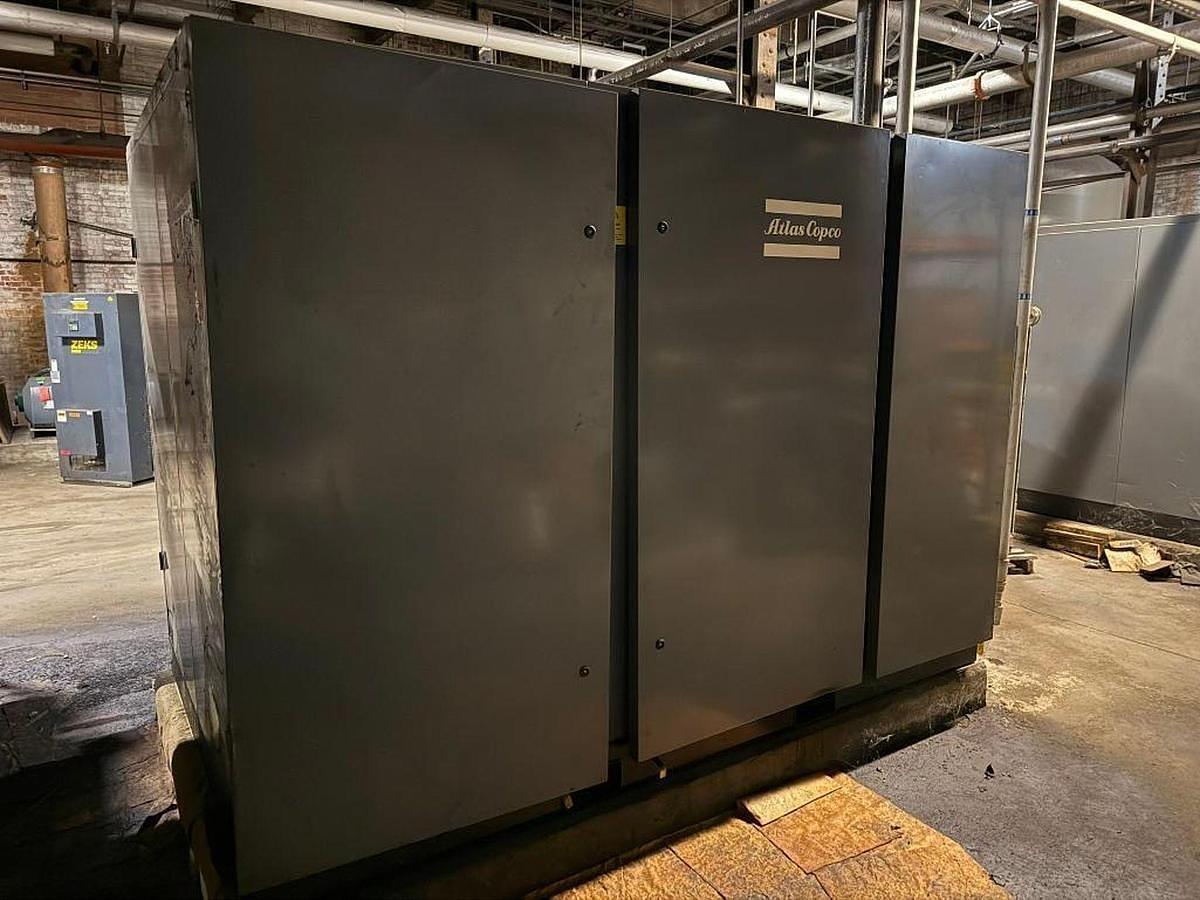Used 200 HP ATLAS COPCO GA160W AIR COMPRESSOR WITH ALLEN BRADLEY VFD 600V