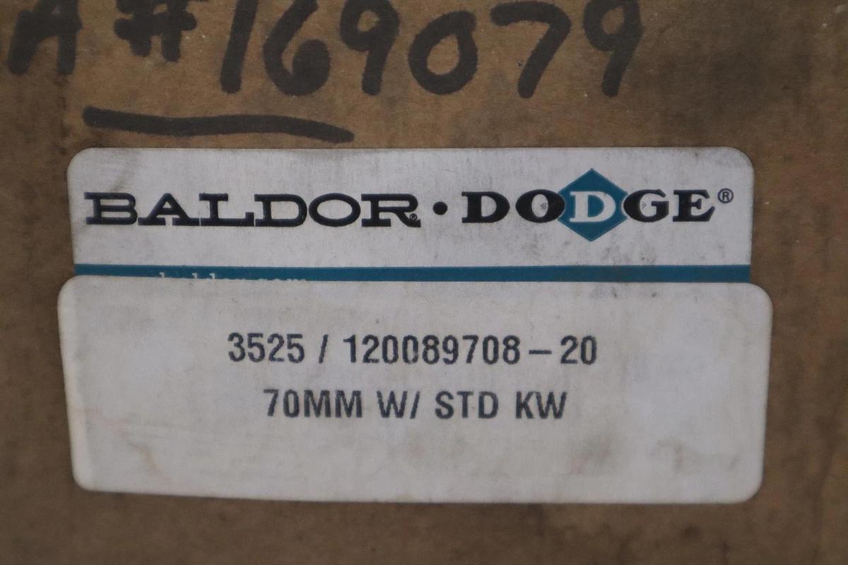 Used NEW BALDOR DODGE 3525 BUSHING 3525/120089708-20 700MM W/ STD KW - STOCK GF584