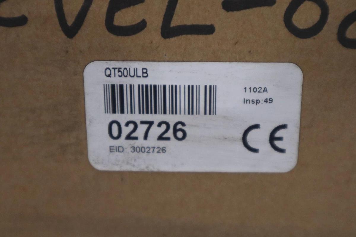 Used BANNER ENGINEERING QT50ULB ULTRASONIC SENSOR - STOCK GF134A