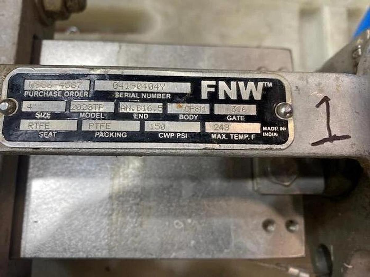 Used FNW MDL. 2020TP 4" SLIDE GATE VALVE