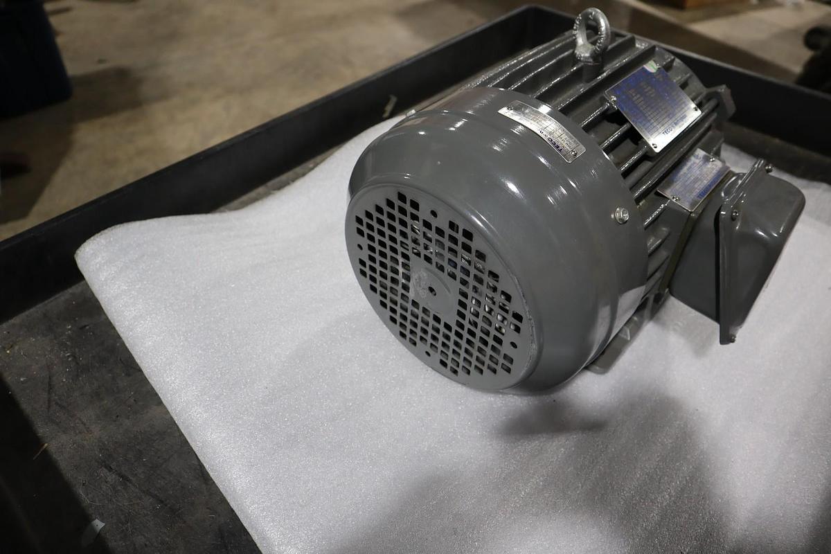 TECO-Westinghouse MAX-PE NP0034 TYPE AEHH8P 182T STOCK HS31