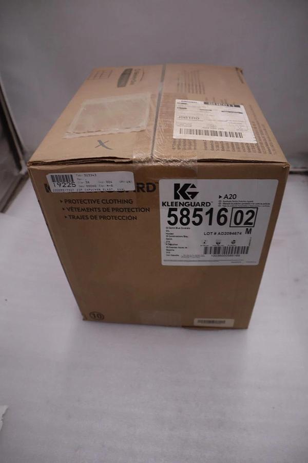 Used Kleenguard Hooded Disp Coveralls Blue 3XL PK20 - STOCK GF806
