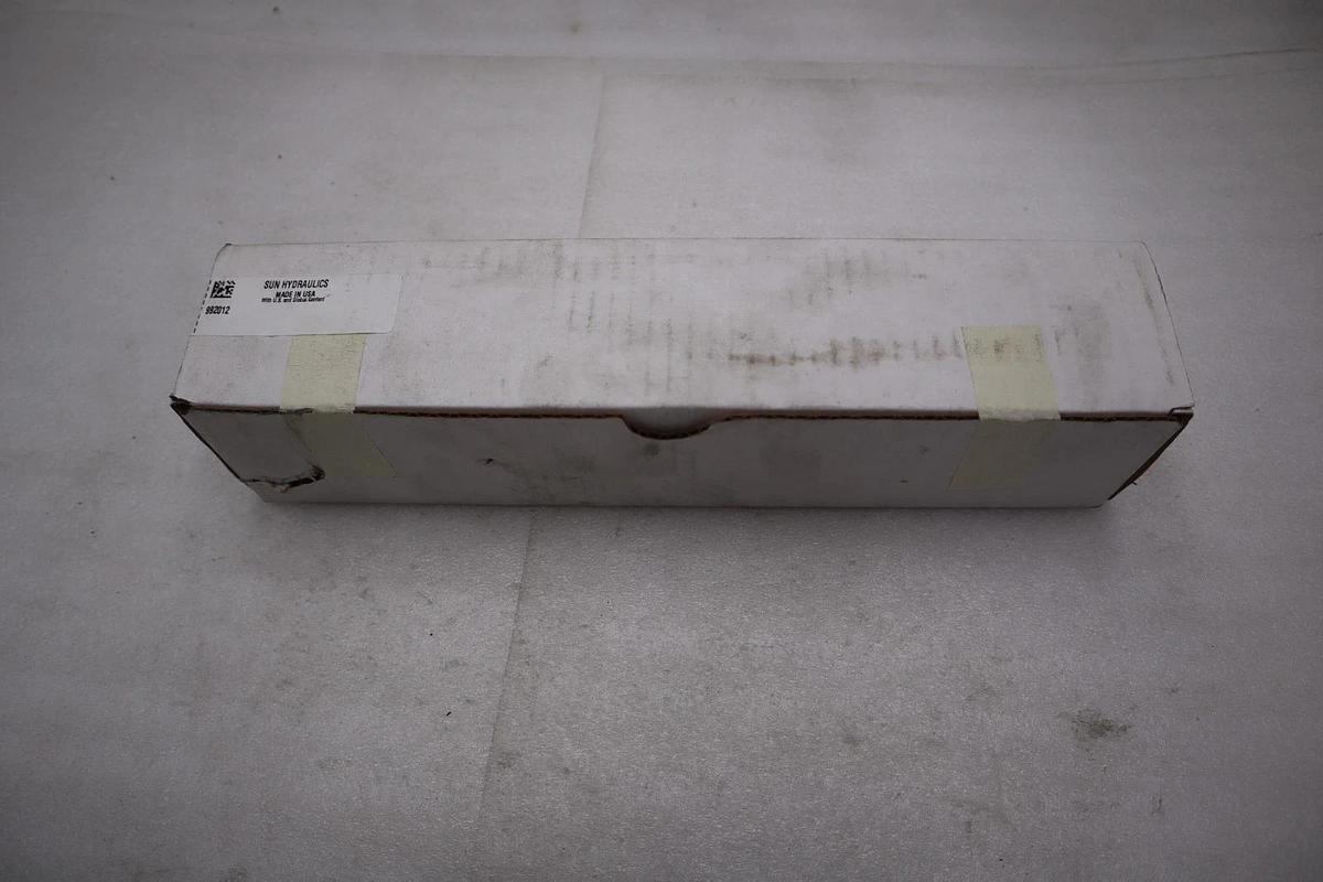 Used SUN HYDRAULICS 992012 STUD KIT - NEW IN BOX - STOCK GF221A
