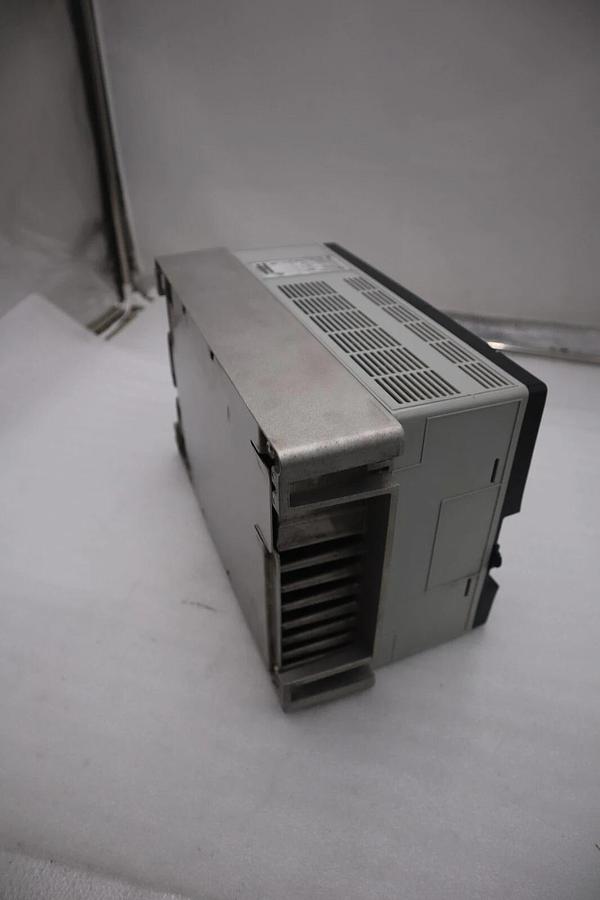 Used 15 HP ALLEN BRADLEY 20AE017A0AYNNNC0 600V POWERFLEX 70 VFD DRIVE STOCK 1801B