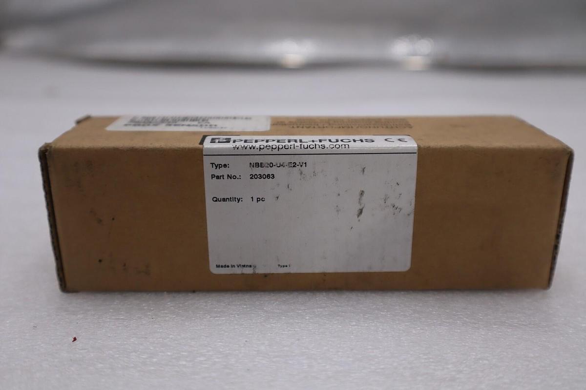 Used PEPPERL+FUCHS NBE20-U4-E2-V1 PART 203063 NEW IN BOX UNIT STOCK 616D