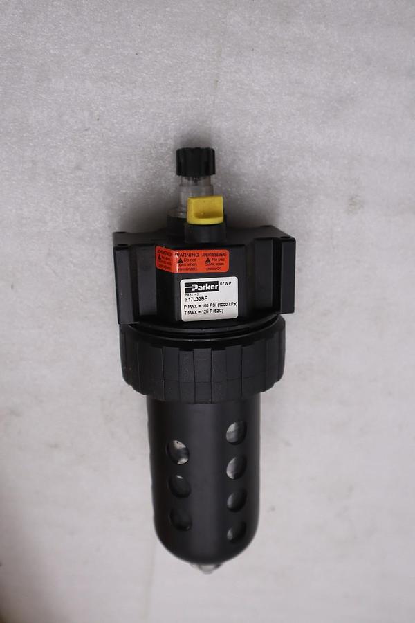 Used Parker 17L32BE LUBRICATOR POLYCARBONATE BOWL - STOCK GF222A