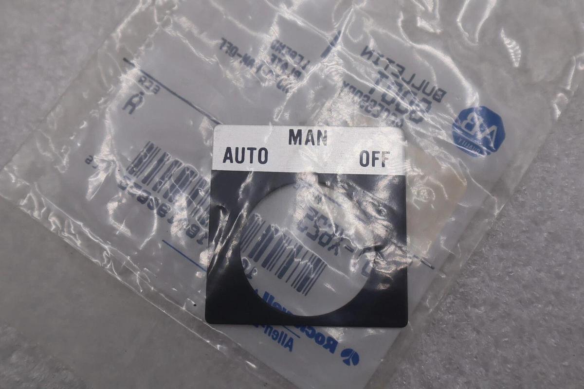 Used Allen Bradley 800T-X625 AUTO-MAN-OFF LOT OF TWELVE NEW STOCK K-2557