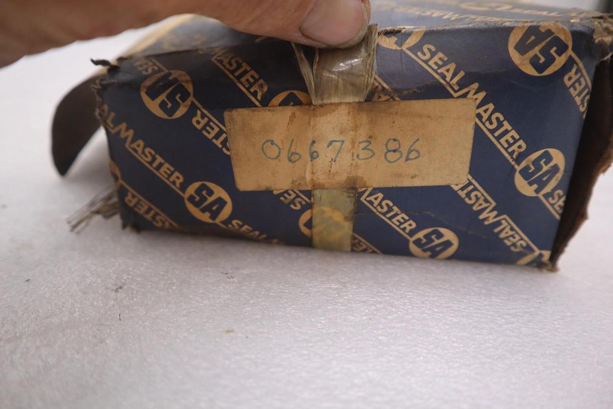 Used SEAL MASTER P/N 3013 BEARING STOCK #B-850