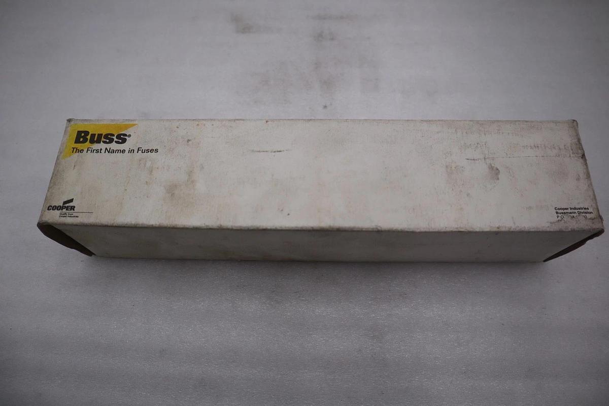 Used NIB - BUSSMANN - FRS-R-300 600V RK5 TD FUSE - STOCK GF611 51712508513