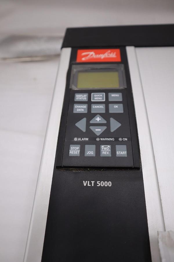 NEW DANFOSS VLT5006 PT5C54STR3DLF00A00C0 175Z0293 VARIABLE SPEED DRIVE #H1105