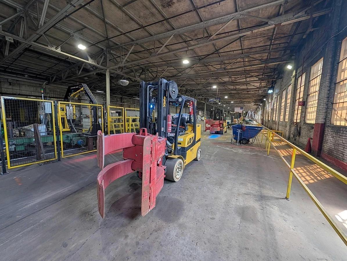 Used 12,000 POUND YALE GC120VXPRS FORKLIFT WITH 72" BOLZONI CLAMP MANUFACTURED 2021