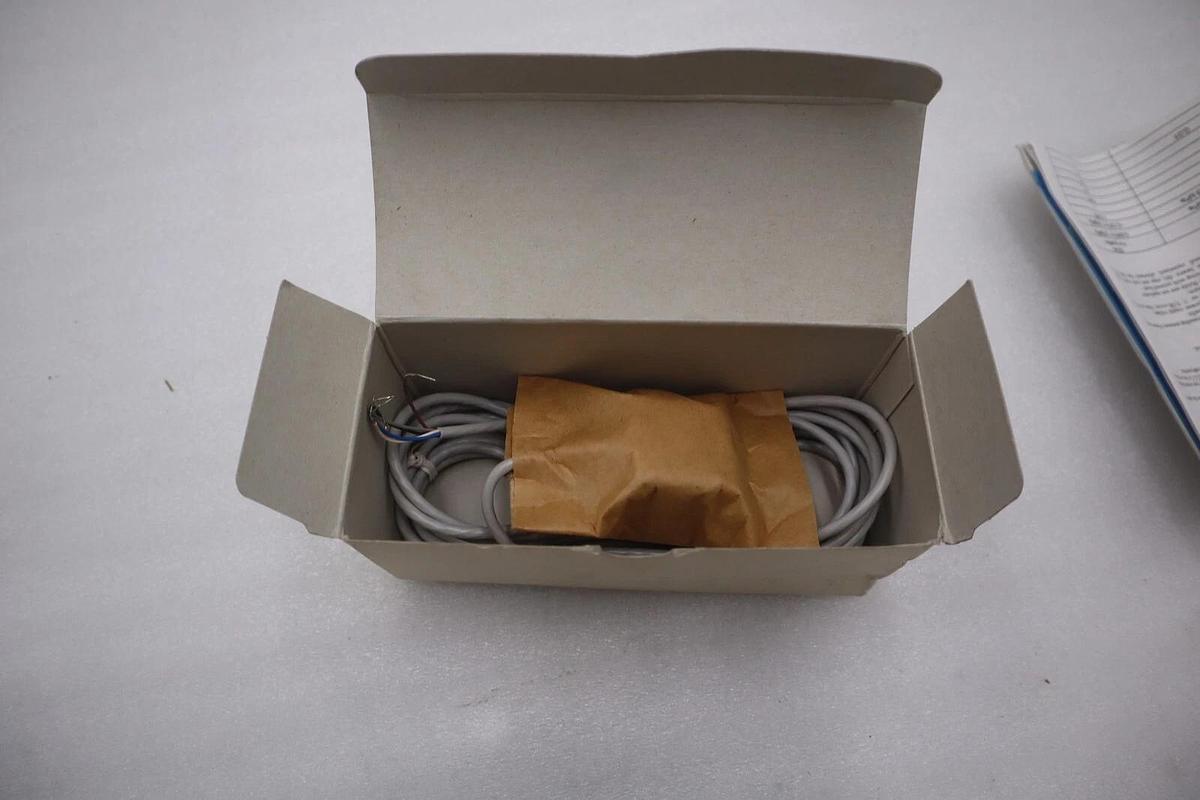 NEW OPEN BOX SMC ISE40-01-62L ISE400162L Pressure Switch STOCK G459A