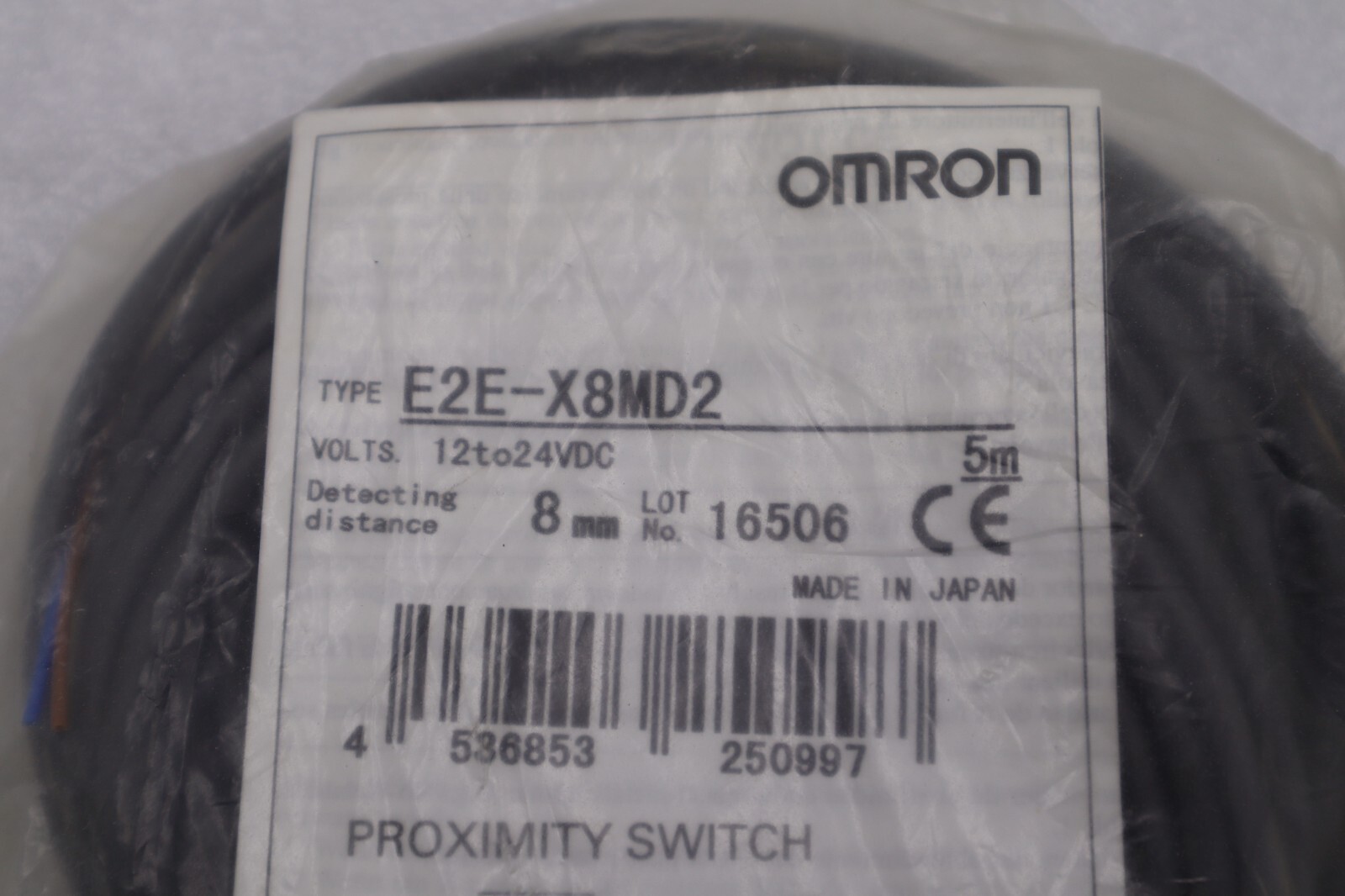 OMRON E2E-X8MD2 PROXIMITY SENSOR 8 MM SENSING DISTANCE UNSHIELDED STOCK B-1627