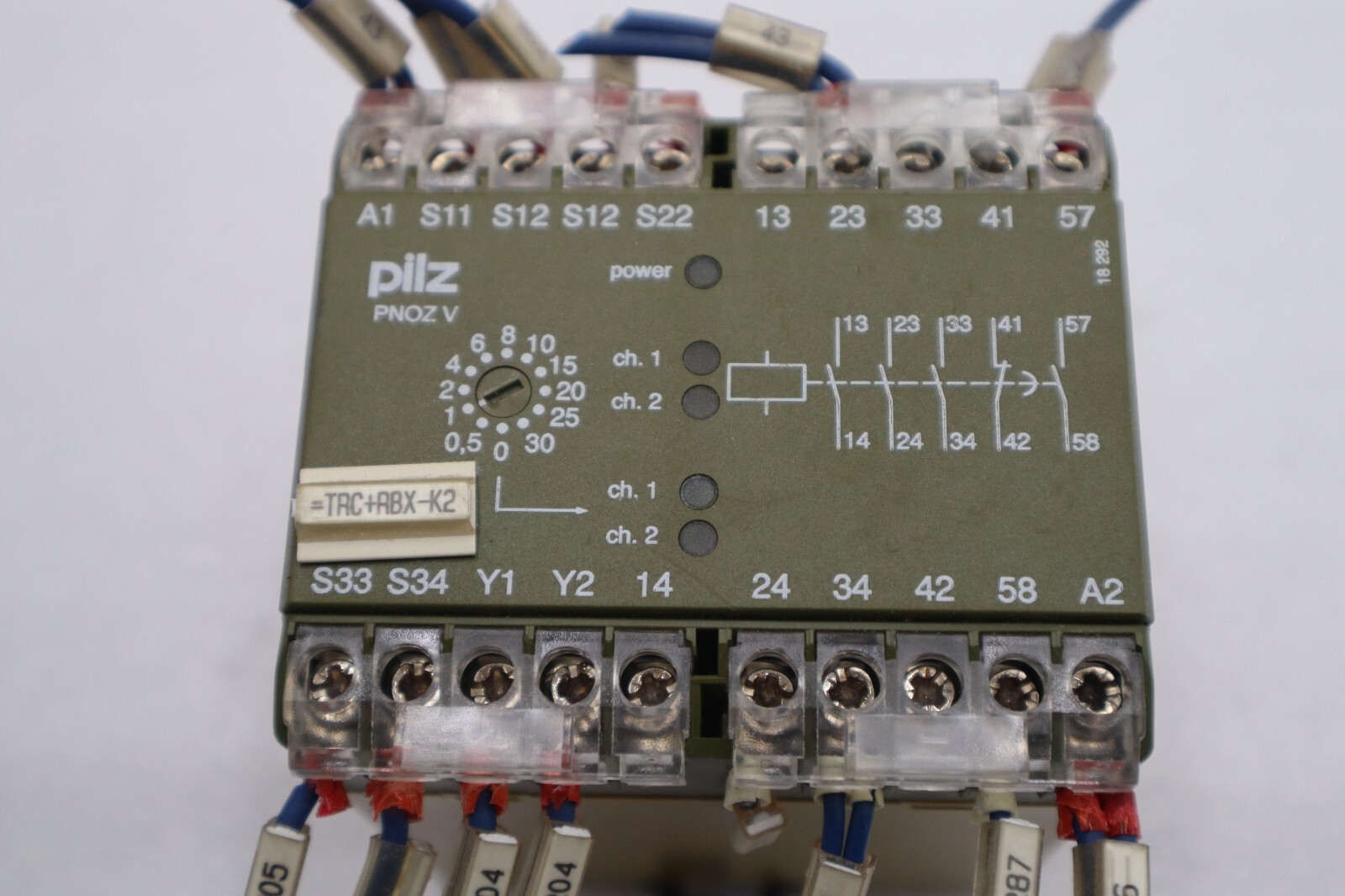 Used PILZ SAFETY RELAY 474790 PNOZ V 30S 24 V DC  PNOZV30S24VDC STOCK L-453C