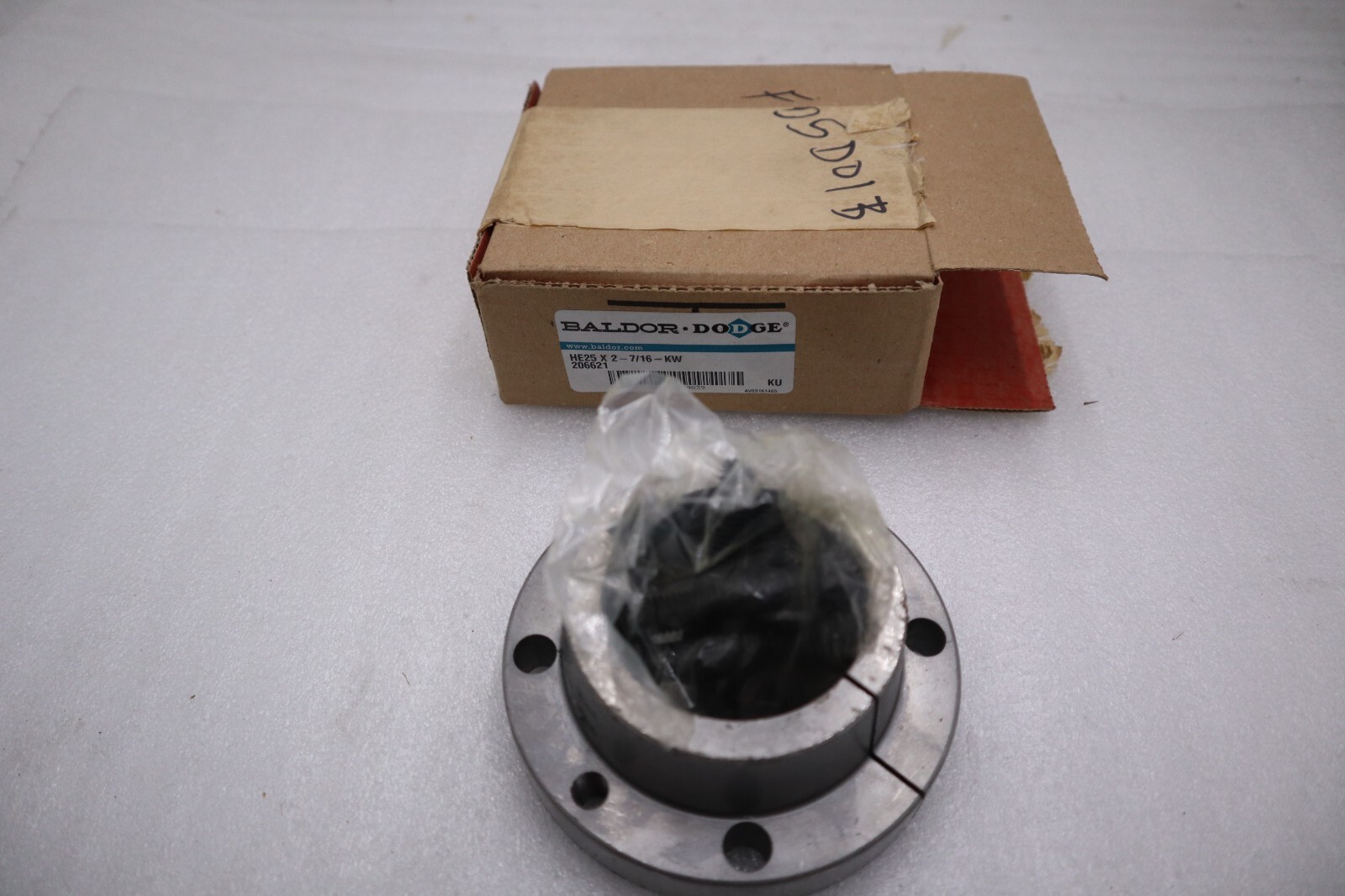 NEW IN BOX Dodge 206621 He Bushing HE25 X 2-7/16-KW STOCK H312A