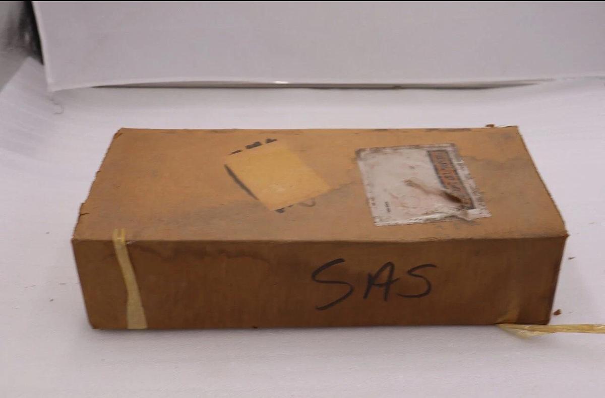 Used NEW Gould Shawmut A550X300E-1 300E Amp 5.5kV Amp-trap Fuse CS-3 300A NIB L-185