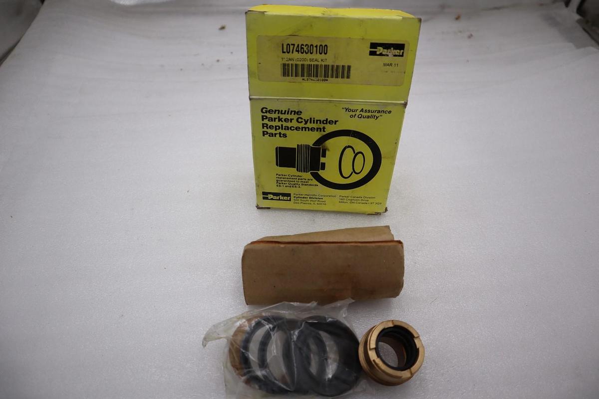 Used LOT OF 2 - NEW OPEN BOX PARKER L074630100 SEAL KIT STK H988A