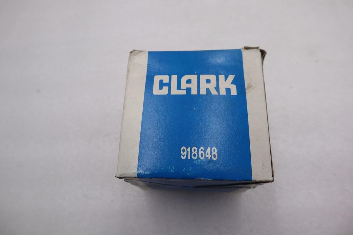 Used NEW OPEN BOX Clark 918648 Oil Filter STOCK K-2807