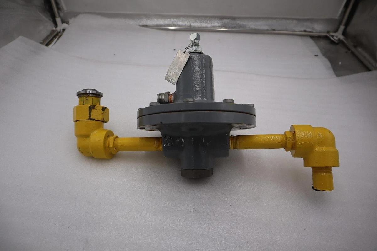 Used Fisher MR95L Pressure Reducing Regulator STOCK 4437A