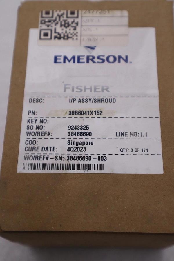 NEW OPEN BOX EMERSON FISHER I/P ASSEMBLY SHROUD 38B6041X152 STK GF842
