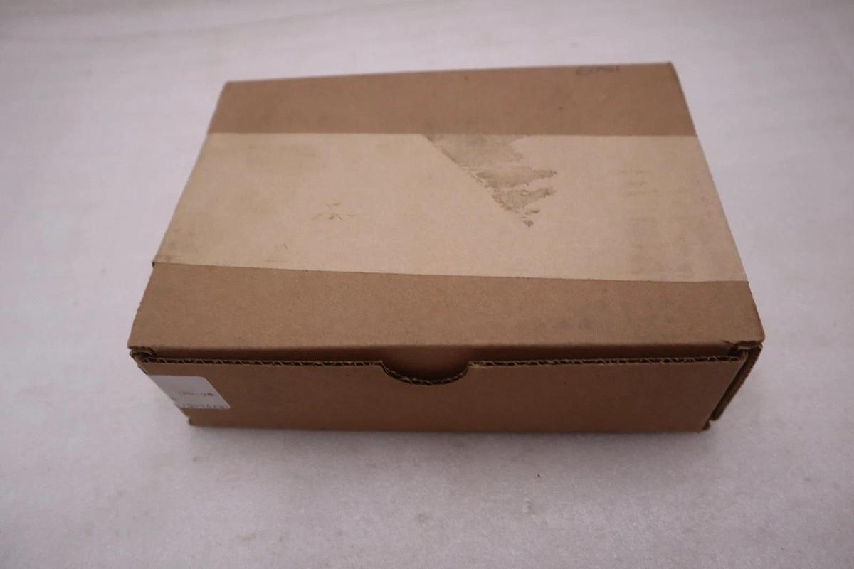 Used BOX OF 12 - ILSCO PBTS-2-1/0 2-Port Insulated Tap Connector Wire Range #GF496A