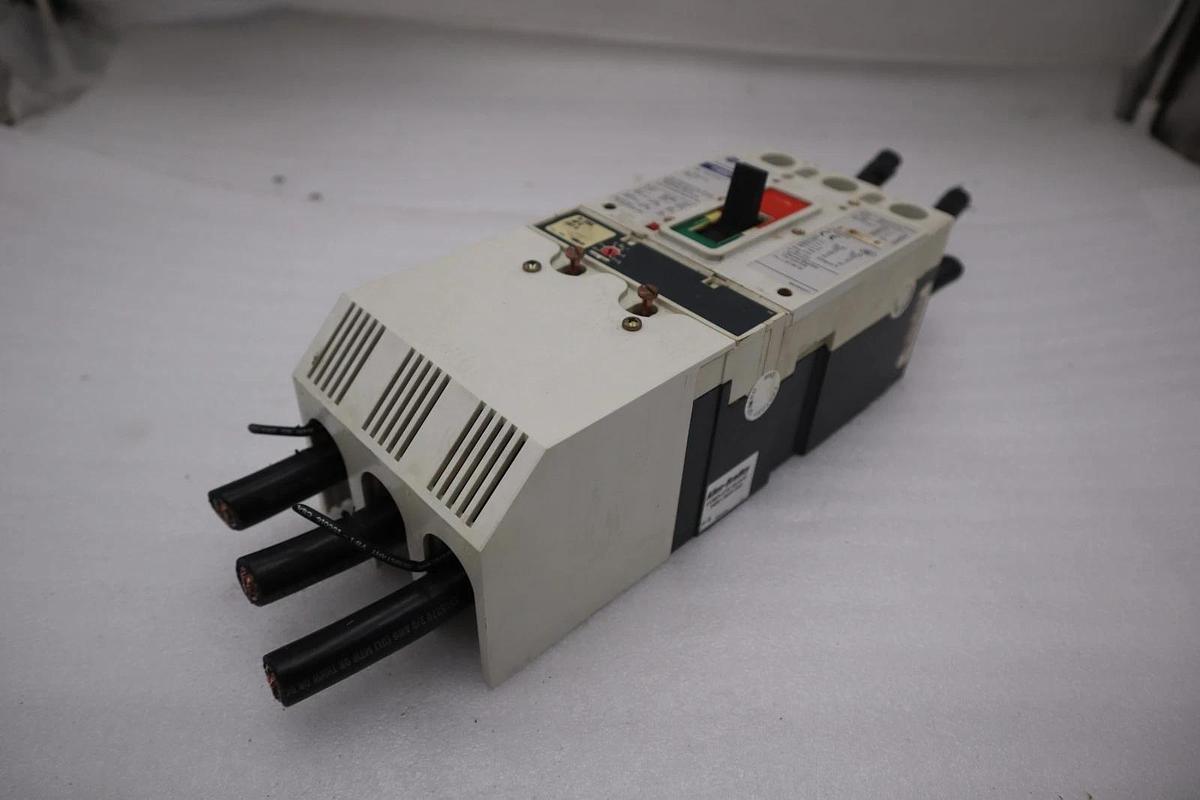 Used Allen Bradley 140U-J6X3 100A 3P 600V AC 250V DC Circuit Breaker STOCK H1870