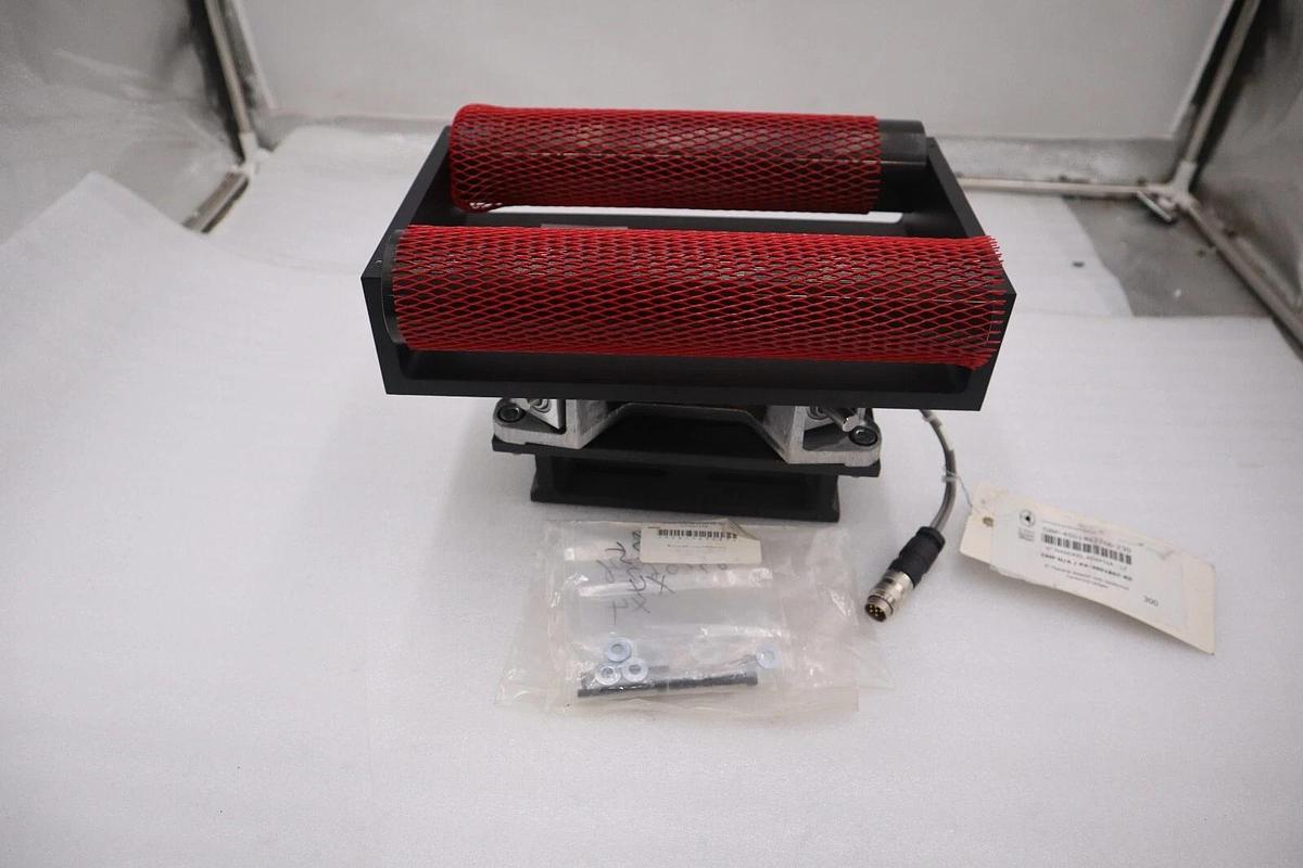 Fife SYMAT25B Offset Pivot Guide Web Roller Linear Race 250mm Rollers - NEW