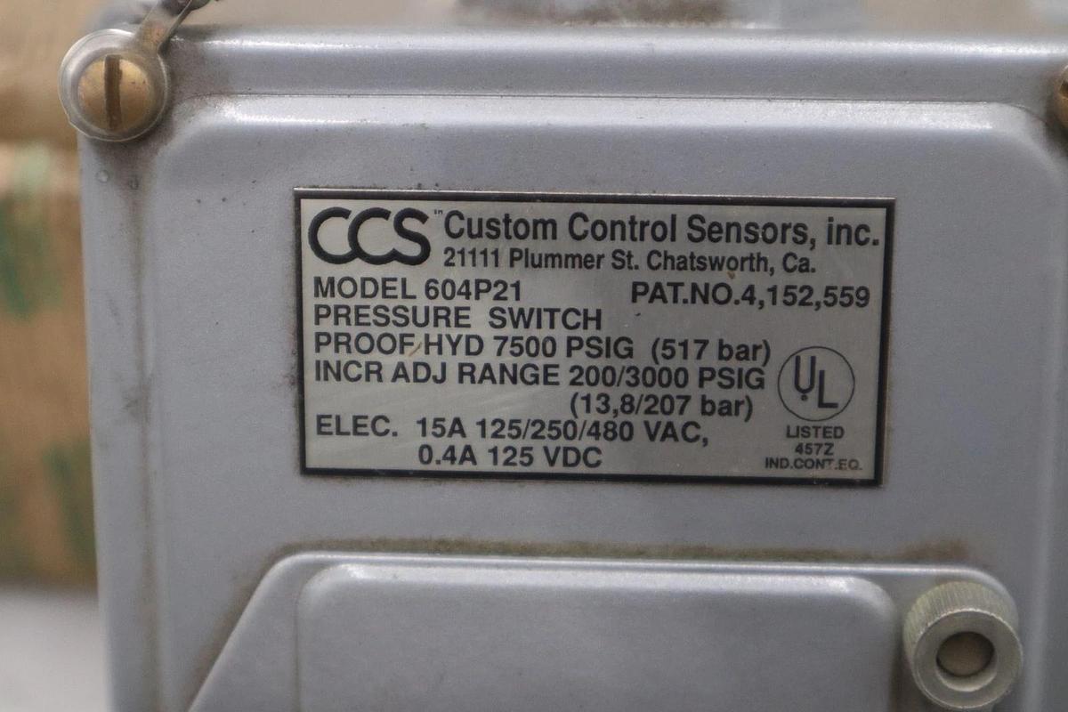 Used CUSTOM CONTROL SENSORS 604P21 / 604P21 - NEW - STOCK 5667CC