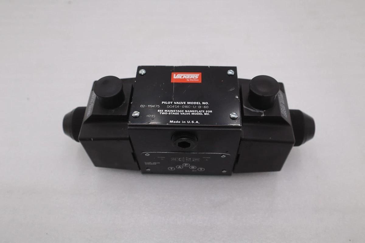 EATON/VICKERS,  DG4S4-016C-U-B-60 Hydraulic Pilot Valve NEW NO BOX STOCK GF-753