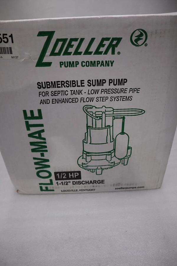Used Zoeller M137-E 2P551 1/2 HP Cast Iron Submersible Pump NEW IN BOX STOCK HP-185
