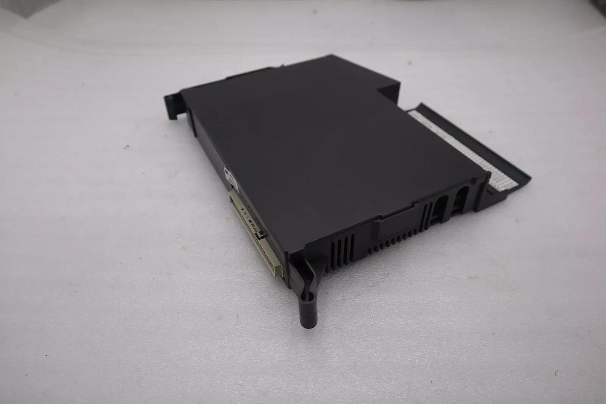 Used Giddings & Lewis 502-03642-03R1/ 5020364203R1 Pic900 Input Analog STOCK 337-C