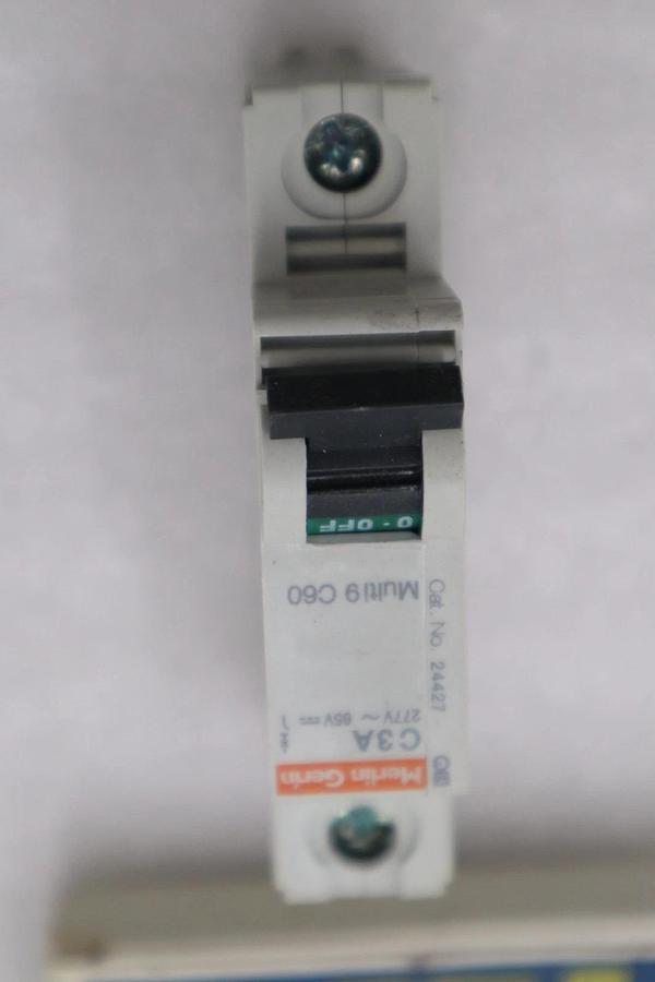 Used NEW OPEN BOX SQUARE D MG24427 PROTECTOR 277VAC 3A 1 POLE STK H1075A