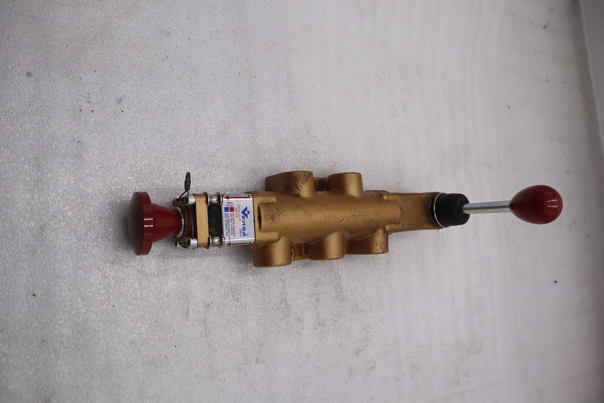 Used NEW VERSA VALVES VIA-4402-LOVB LOCK OUT VALVE 1/4NPT STOCK 4586