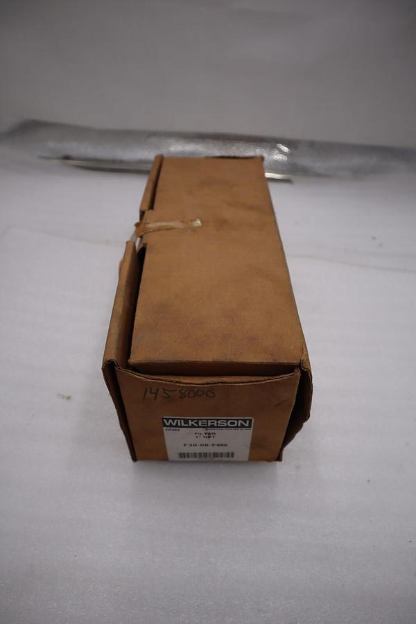 NEW IN BOX Wilkerson F30-08-FM0 Particulate Filter 1" NPT STOCK H362