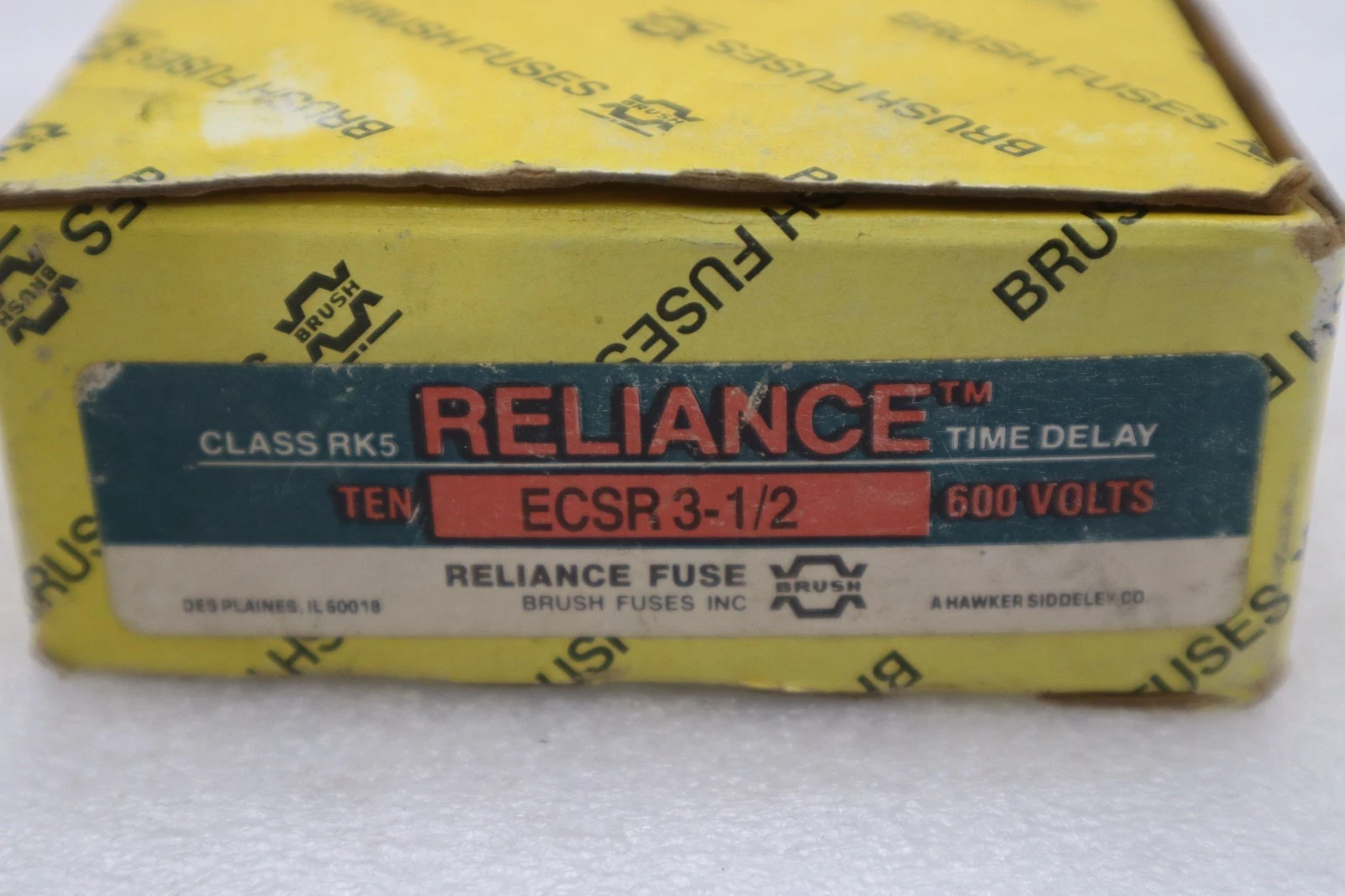 Used BOX OF 10 - RELIANCE ECSR3-1/2 FUSE CLASS RK5 600 VOLTS TIME DELAY - STOCK 4954A