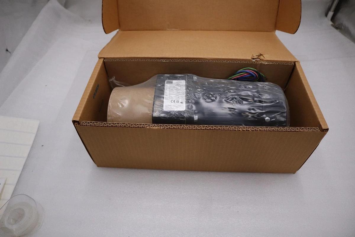 Bodine gear motor 42r5bfpp-e2 230V 3PH 1/4HP 10:1 170 RPM NEW UNIT STOCK H711